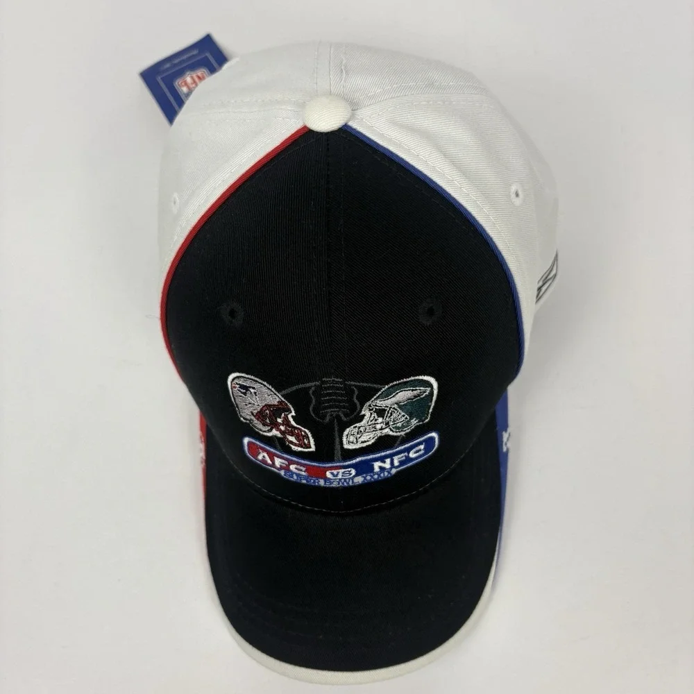 NWT Patriots v. Eagles Hat Cap Snap Back Super Bowl XXXIX